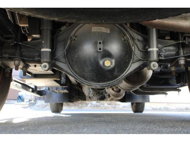 三菱ふそうキャンター平ボディ小型（2t・3t）[写真19]