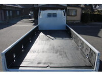 三菱ふそうキャンター平ボディ小型（2t・3t）[写真09]