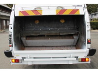 三菱ふそうファイターパッカー車（塵芥車）中型（4t）[写真17]