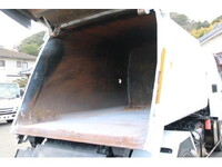 三菱ふそうファイターパッカー車（塵芥車）中型（4t）[写真18]