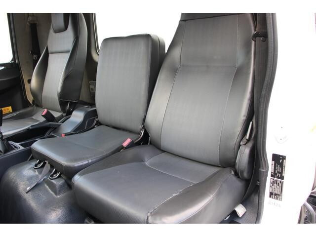 三菱ふそうファイターパッカー車（塵芥車）中型（4t）[写真35]