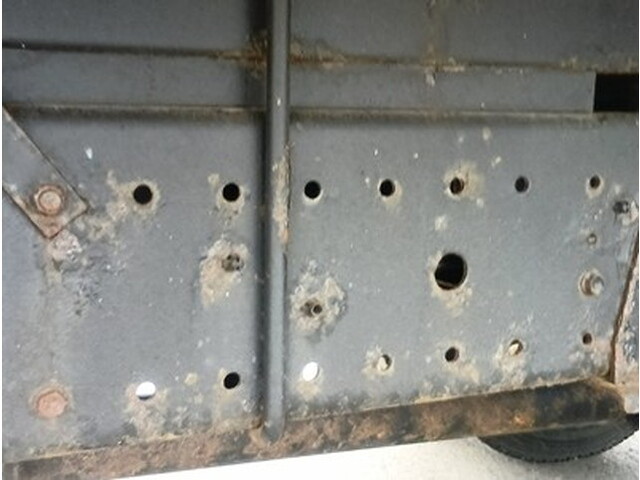 トヨタトヨエース平ボディ小型（2t・3t）[写真08]