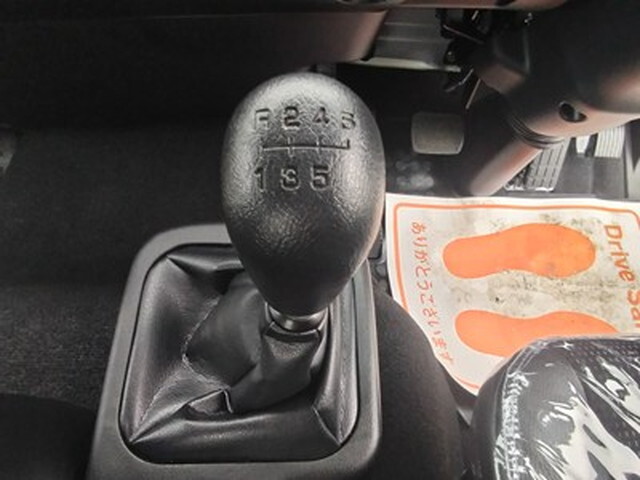 三菱ふそうファイタークレーン4段中型（4t）[写真29]