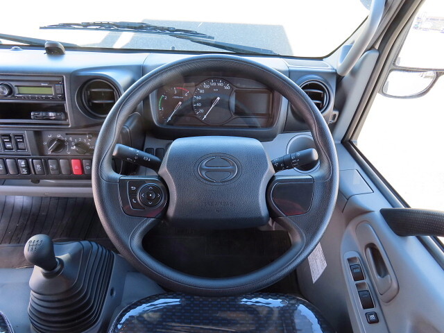 日野デュトロアルミバン小型（2t・3t）[写真21]