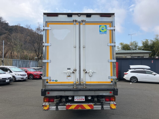 日野レンジャー冷凍車（冷蔵車）中型（4t）[写真10]