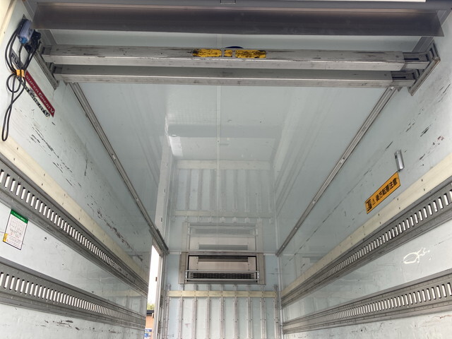 日野レンジャー冷凍車（冷蔵車）中型（4t）[写真13]