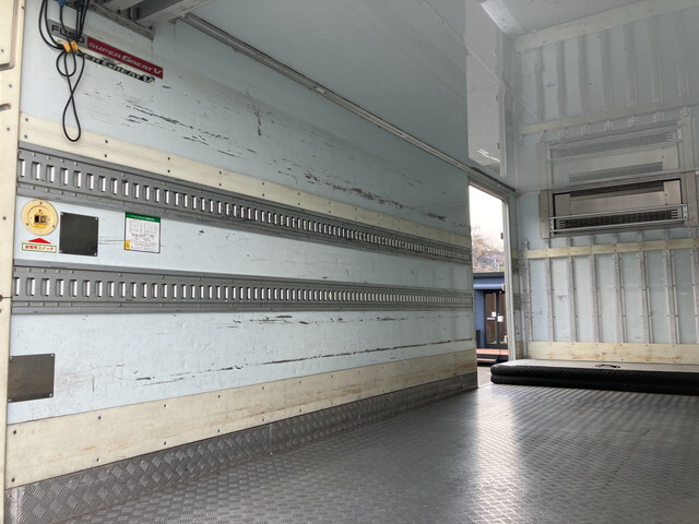 日野レンジャー冷凍車（冷蔵車）中型（4t）[写真15]