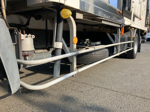 日野レンジャー冷凍車（冷蔵車）中型（4t）[写真22]