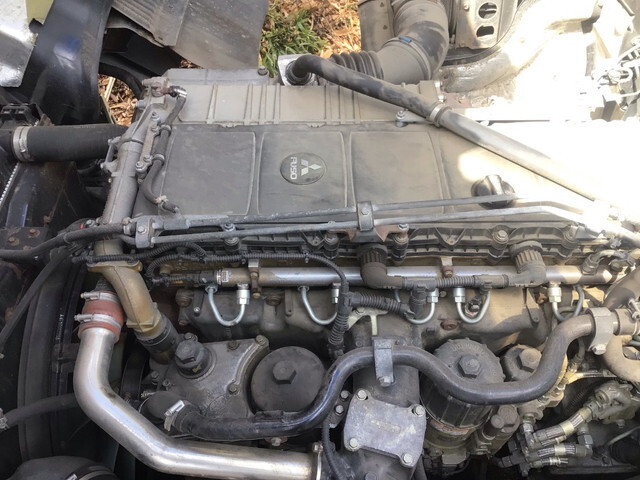 三菱ふそうスーパーグレートクレーン4段大型（10t）[写真25]