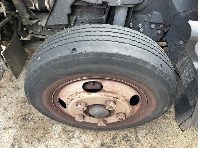 三菱ふそうキャンターダンプ小型（2t・3t）[写真18]