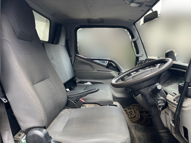 三菱ふそうキャンターダンプ小型（2t・3t）[写真27]