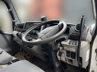 三菱ふそうキャンターダンプ小型（2t・3t）[写真32]