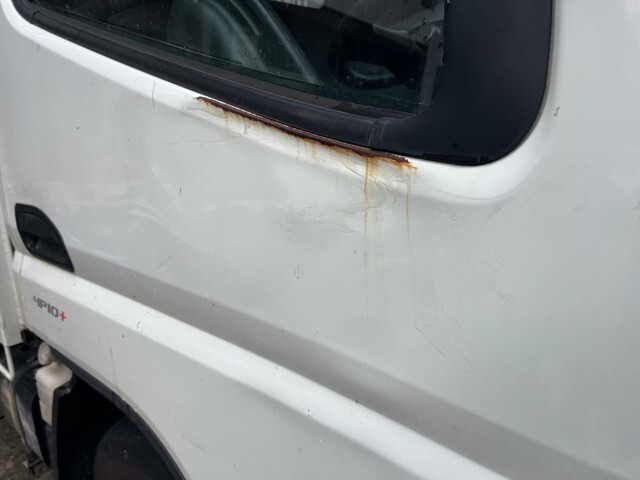 三菱ふそうキャンターダンプ小型（2t・3t）[写真36]