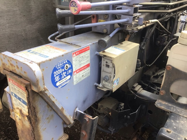 三菱ふそうファイタークレーン4段中型（4t）[写真19]