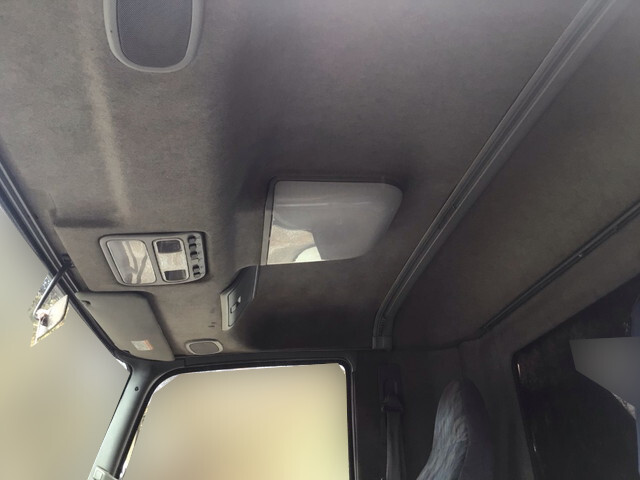 三菱ふそうファイタークレーン4段中型（4t）[写真34]