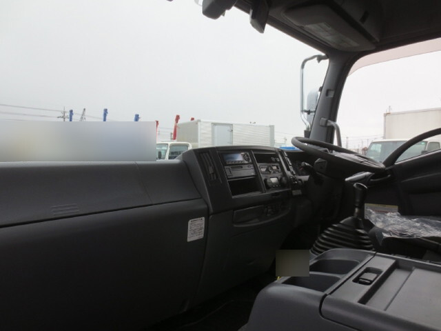 いすゞフォワードアルミウイング中型（4t）[写真18]