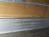 いすゞフォワードアルミウイング中型（4t）[写真26]