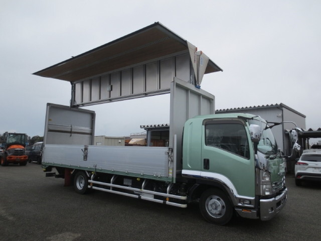 いすゞフォワードアルミウイング中型（4t）[写真09]