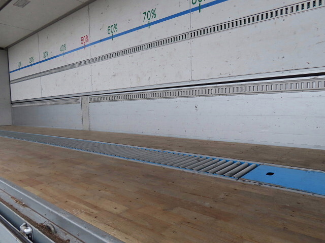 日野プロフィアアルミウイング大型（10t）[写真26]