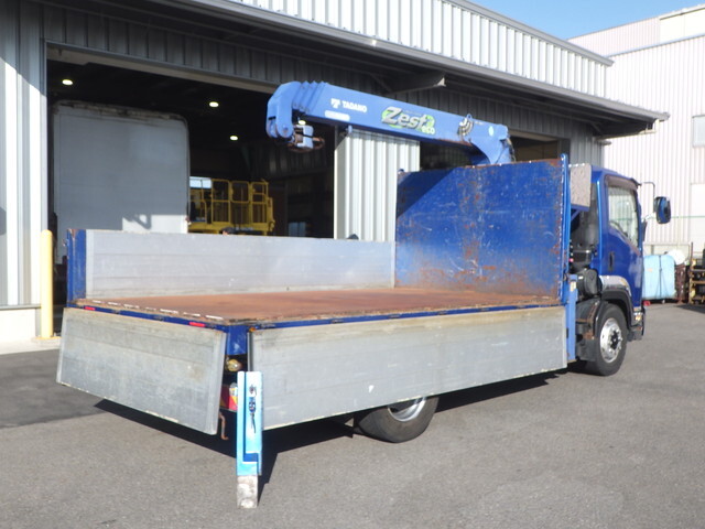 いすゞフォワードクレーン4段増トン（6t・8t）[写真10]