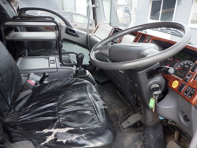 いすゞフォワードクレーン4段増トン（6t・8t）[写真23]