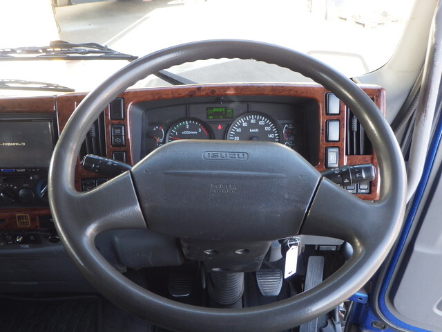 いすゞフォワードクレーン4段増トン（6t・8t）[写真25]