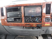 いすゞフォワードクレーン4段増トン（6t・8t）[写真26]