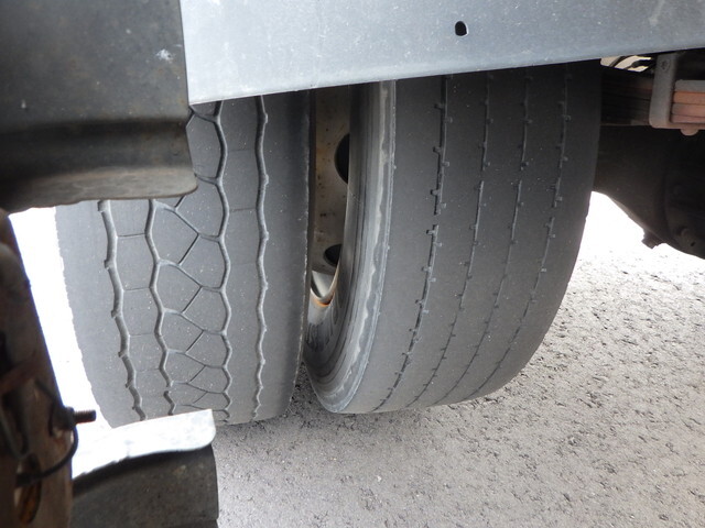 いすゞフォワードクレーン4段増トン（6t・8t）[写真33]