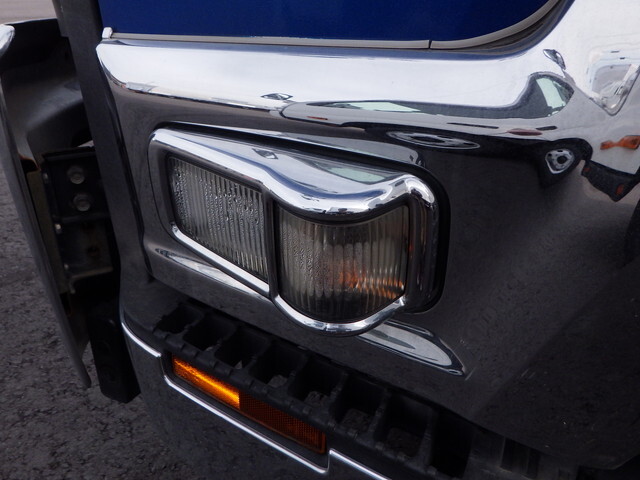 いすゞフォワードクレーン4段増トン（6t・8t）[写真38]