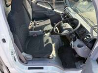 日野デュトロ平ボディ小型（2t・3t）[写真18]