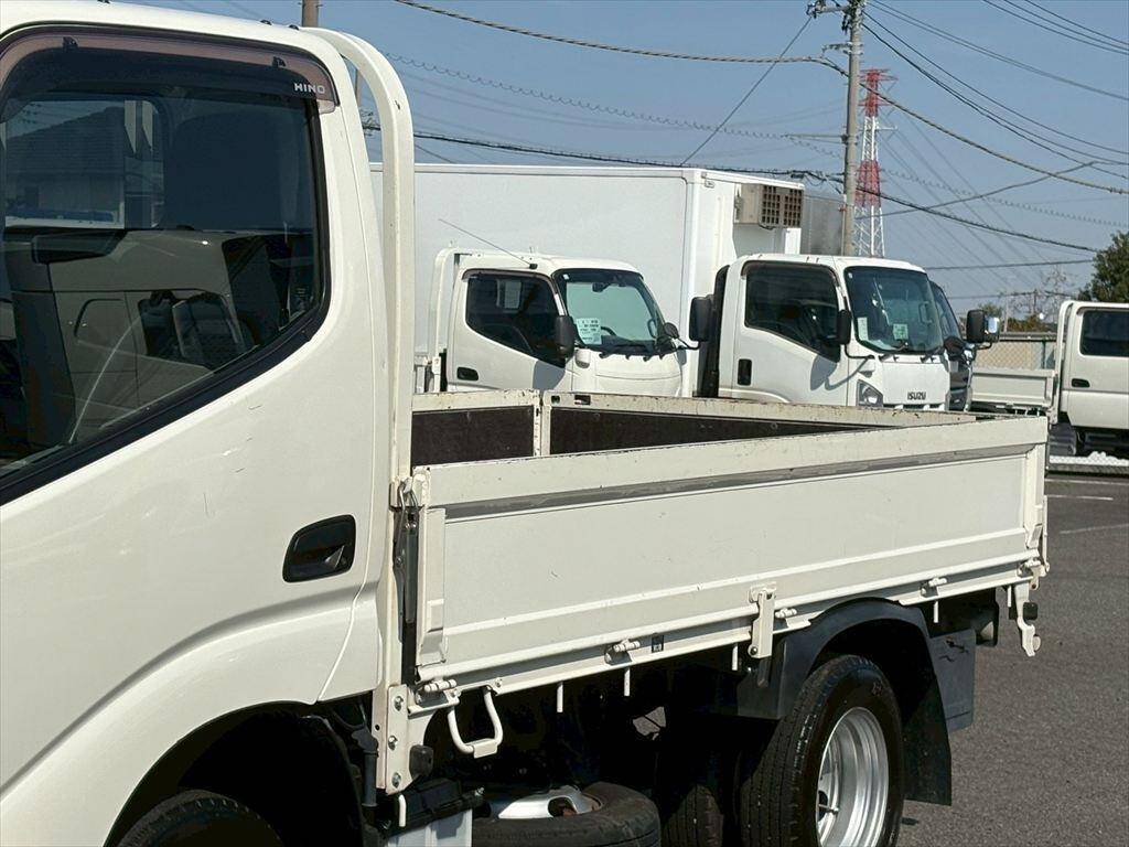 日野デュトロ平ボディ小型（2t・3t）[写真04]