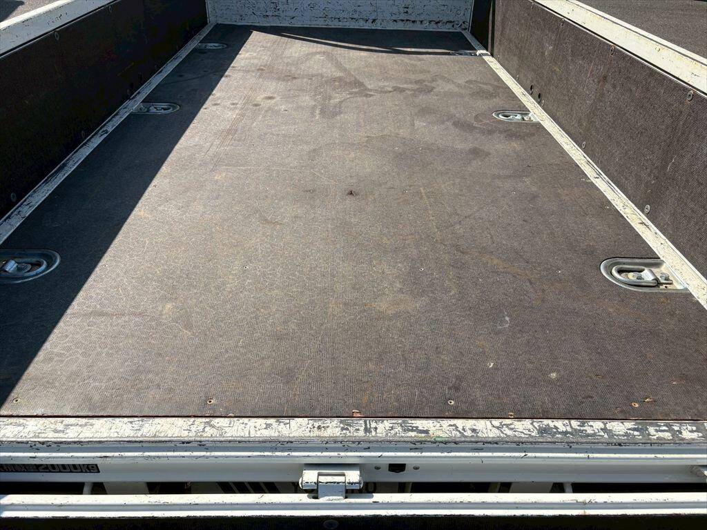 日野デュトロ平ボディ小型（2t・3t）[写真06]