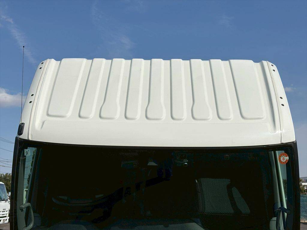 日野デュトロ平ボディ小型（2t・3t）[写真17]