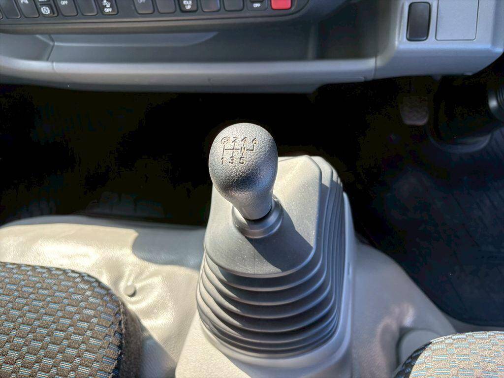 日野デュトロ平ボディ小型（2t・3t）[写真20]