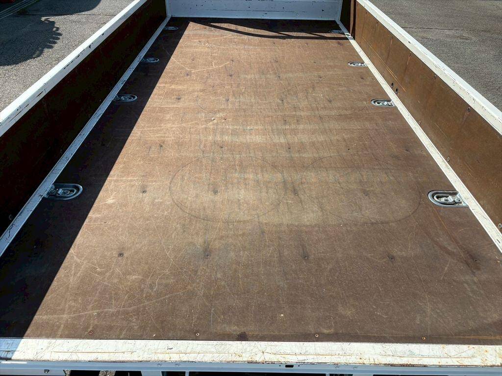 日野デュトロ平ボディ小型（2t・3t）[写真08]