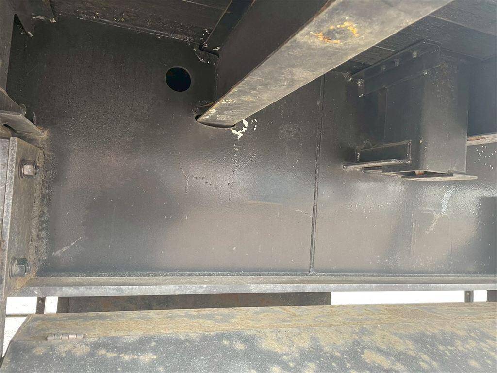 その他のメーカーその他の車種トレーラー（セミトレーラー）大型（10t）[写真18]