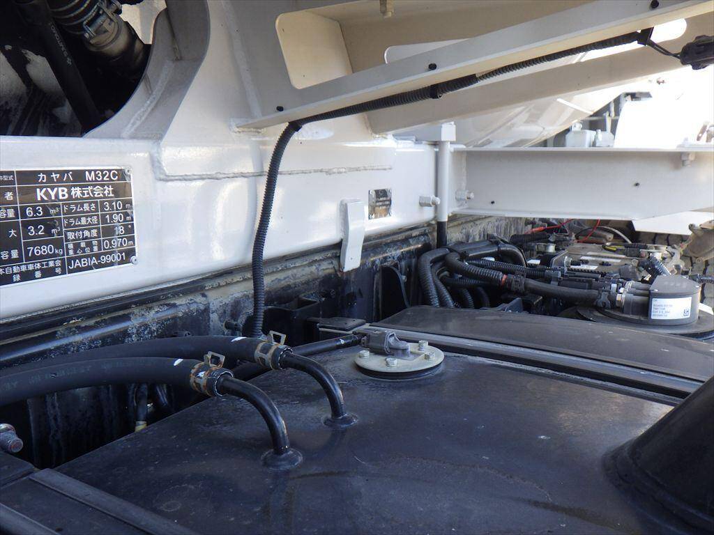 日野レンジャーミキサー車（コンクリートミキサー）増トン（6t・8t）[写真15]