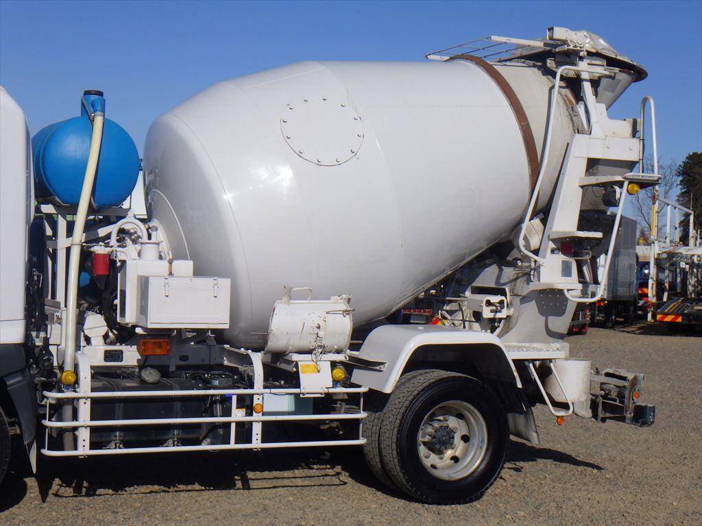 日野レンジャーミキサー車（コンクリートミキサー）増トン（6t・8t）[写真06]