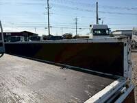 日野デュトロ平ボディ小型（2t・3t）[写真11]