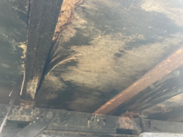 三菱ふそうキャンター平ボディ小型（2t・3t）[写真15]