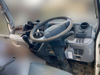 三菱ふそうキャンター平ボディ小型（2t・3t）[写真22]