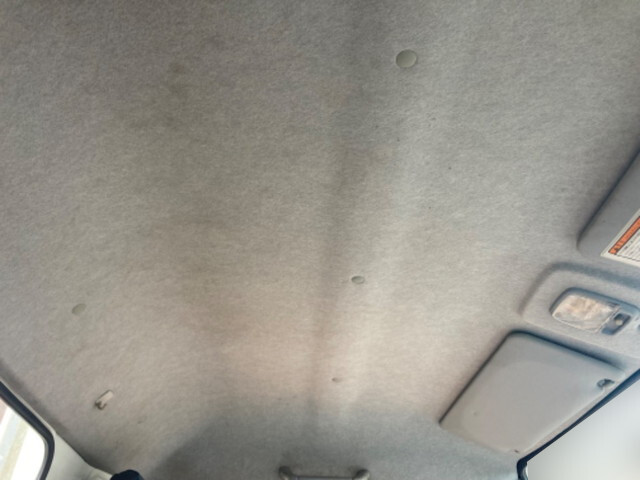 三菱ふそうキャンター平ボディ小型（2t・3t）[写真22]