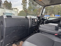 三菱ふそうファイタークレーン4段中型（4t）[写真13]