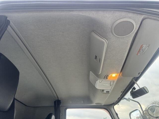 三菱ふそうファイタークレーン4段中型（4t）[写真13]