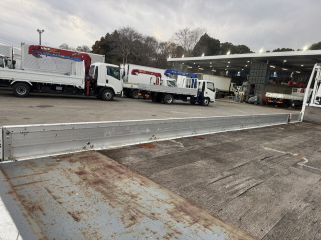 三菱ふそうファイタークレーン4段中型（4t）[写真16]