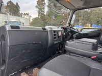 三菱ふそうファイタークレーン4段中型（4t）[写真19]