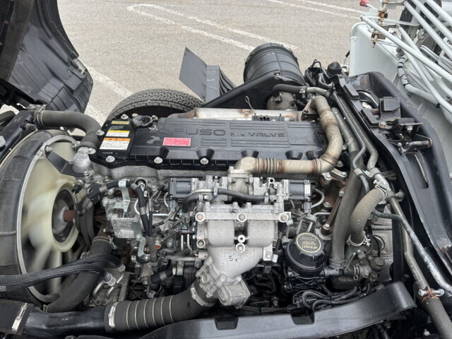 三菱ふそうファイタークレーン4段中型（4t）[写真29]