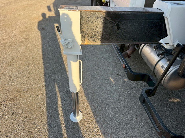 三菱ふそうファイタークレーン4段中型（4t）[写真08]