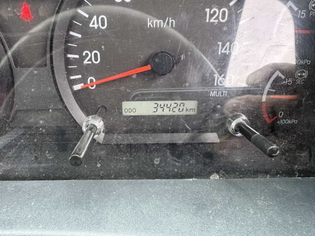 いすゞフォワード散水車増トン（6t・8t）[写真17]