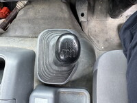 いすゞフォワード散水車増トン（6t・8t）[写真19]